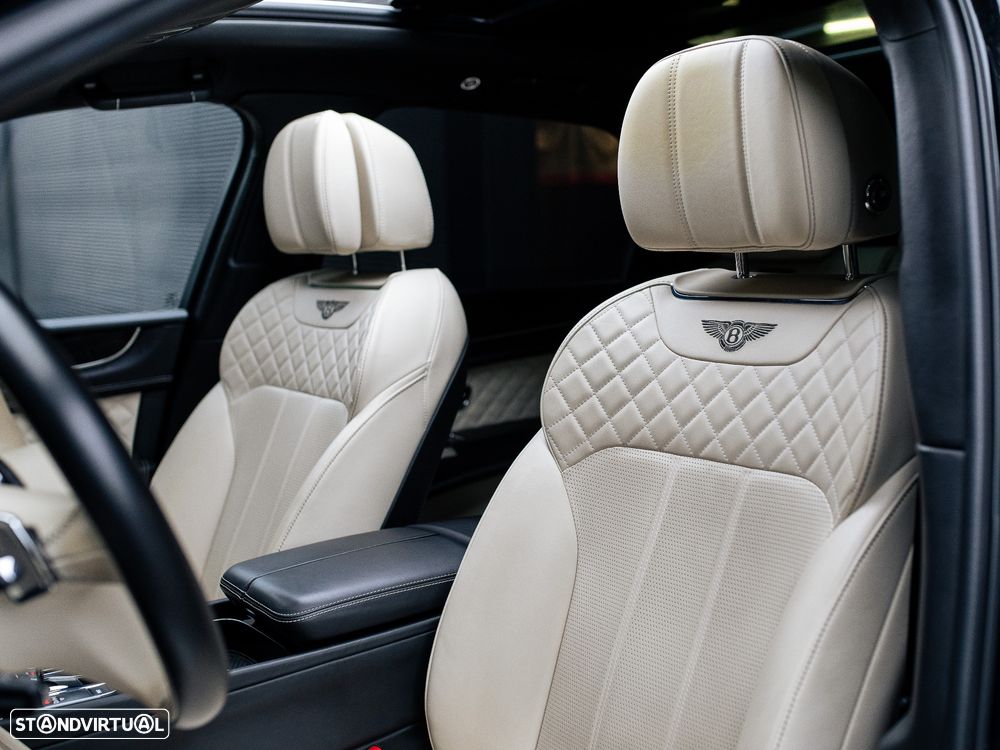 Bentley Bentayga W12 Mulliner - 17