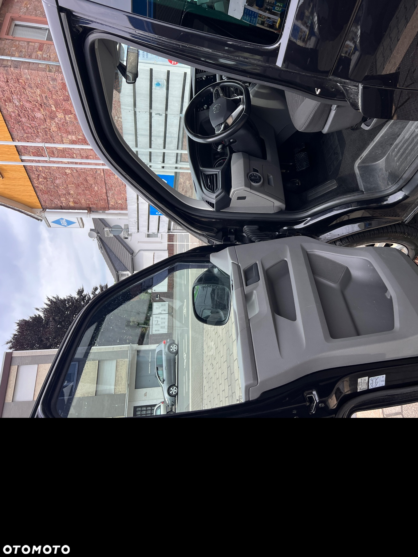 Volkswagen Caravelle 6.1 2.0 TDI L1 Comfortline DSG - 4