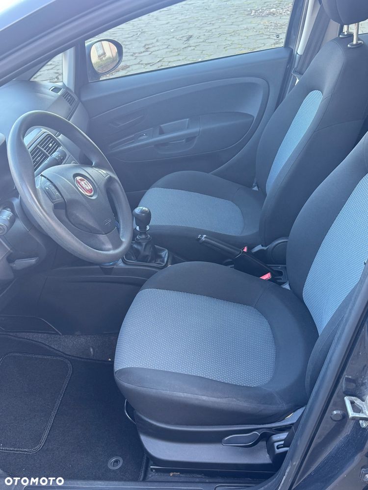 Fiat Grande Punto - 6