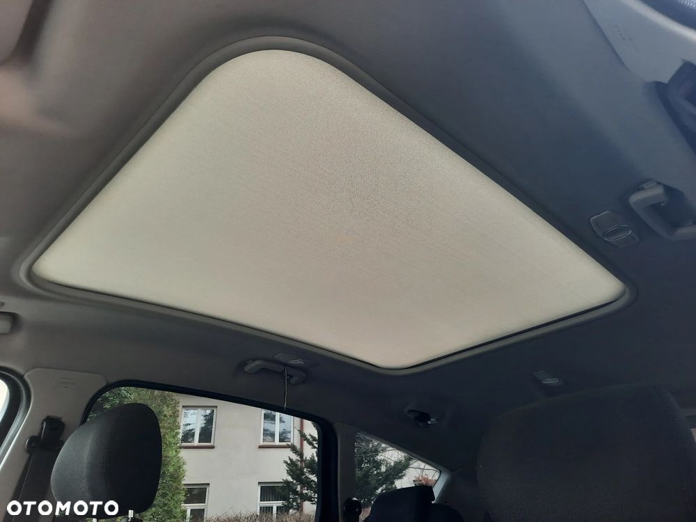 Ford S-Max 2.2 TDCi DPF Titanium X - 18