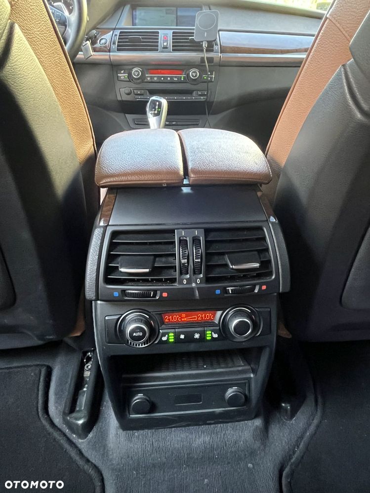 BMW X6 - 11