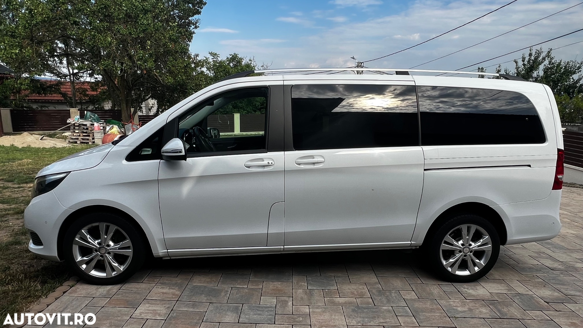 Mercedes-Benz V 220 (BlueTEC) d lang 7G-TRONIC Avantgarde Edition - 12