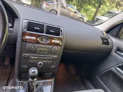 Ford Mondeo 2.0 TDDi Ghia - 20