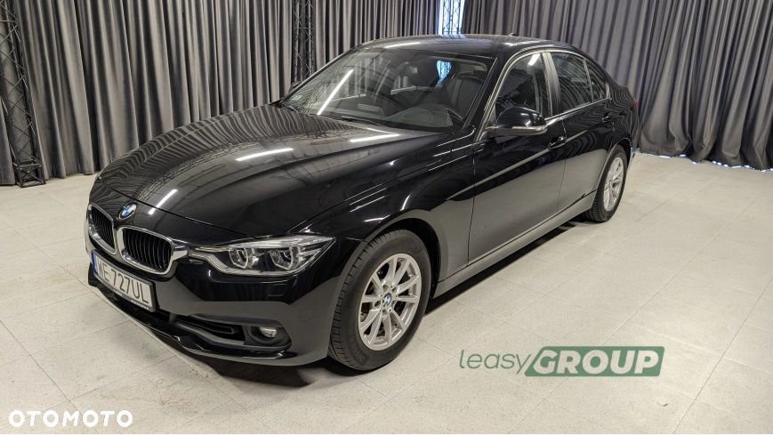 BMW Seria 3 318i - 1