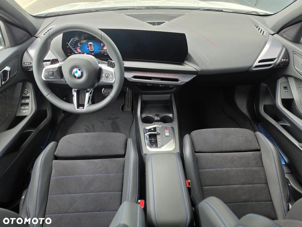 BMW Seria 1 120 mHEV - 21