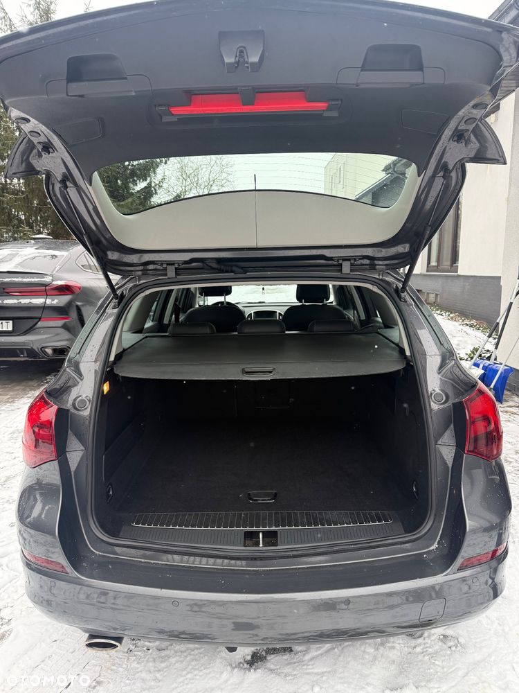 Opel Astra 1.4 T Cosmo - 11