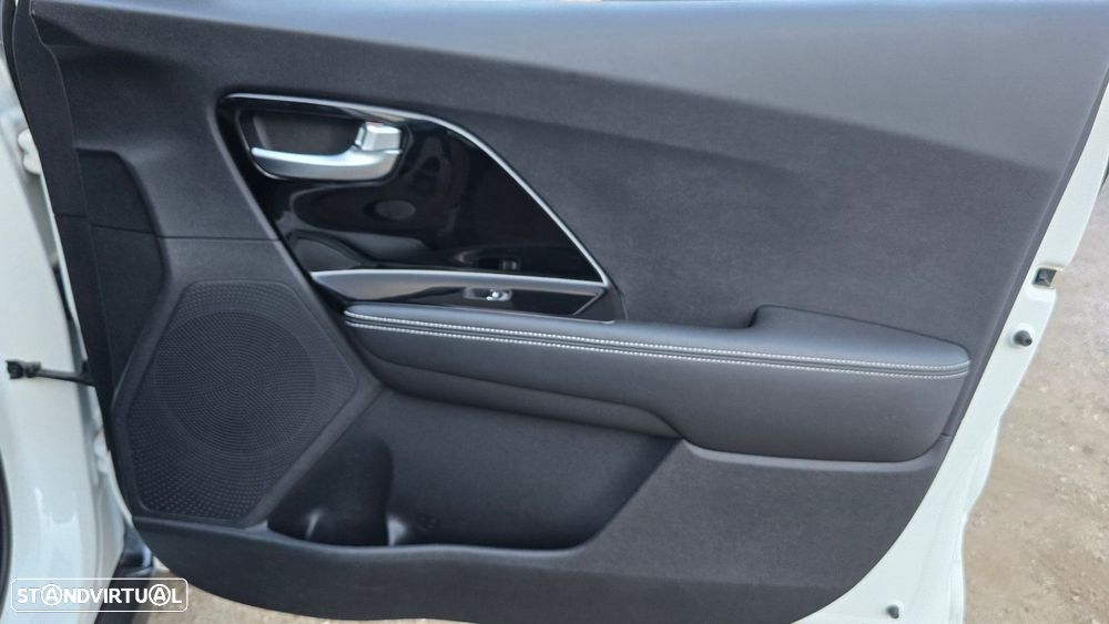 Kia e-Niro 64kWh — fotografia 44