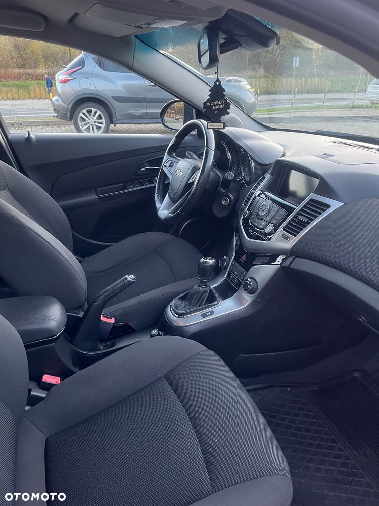 Chevrolet Cruze 1.8 LT - 12