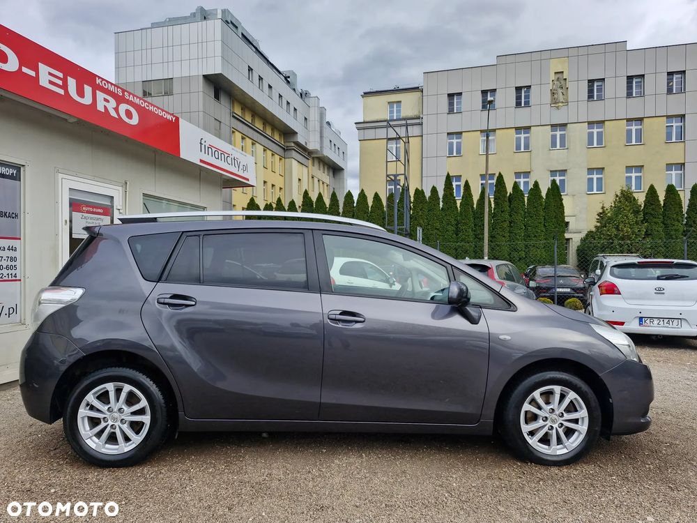 Toyota Verso 09-13 - 6