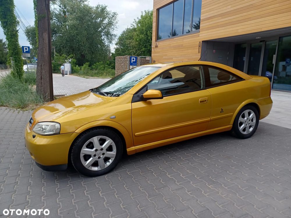 Opel Astra 2.2 Bertone - 1