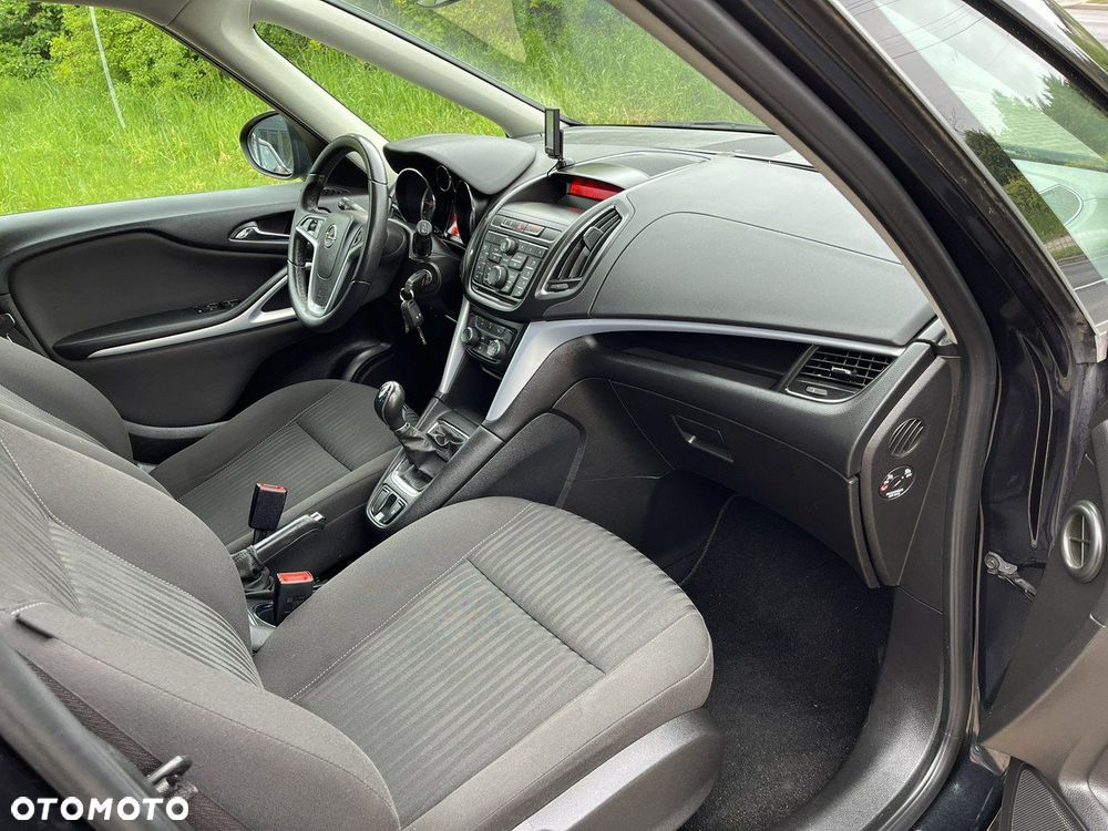 Opel Zafira - 19