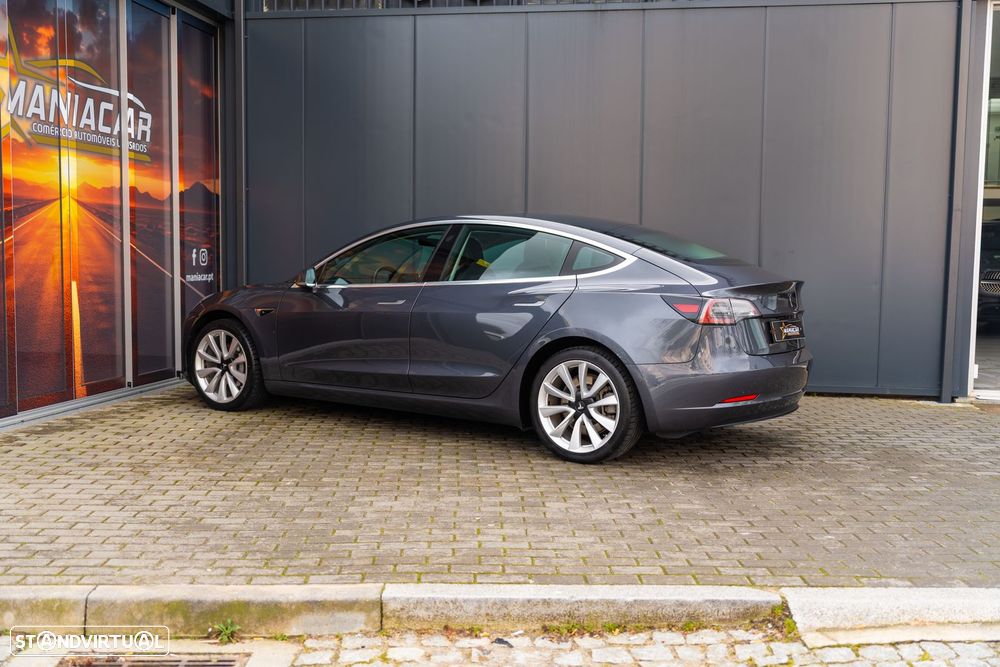 Tesla Model 3 Standard Range Plus RWD - 4