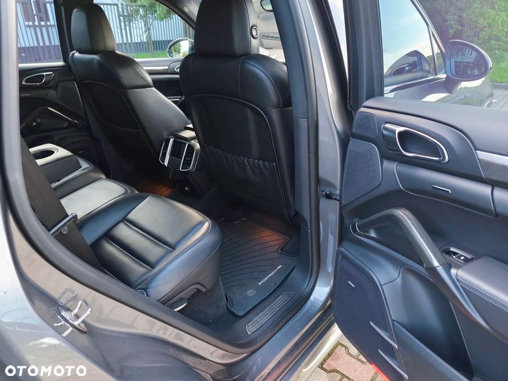 Porsche Cayenne S Diesel - 38