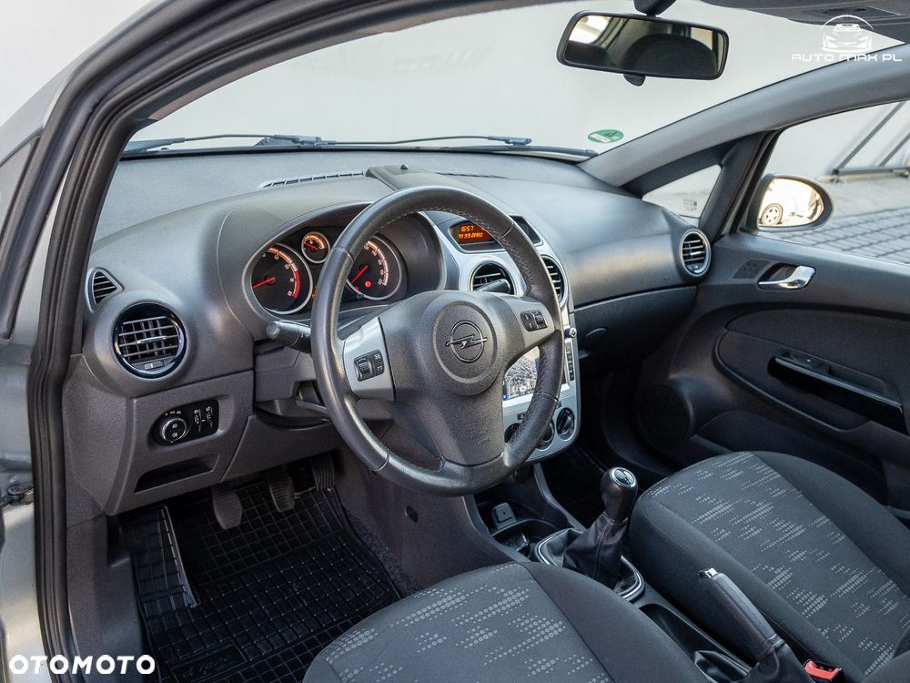 Opel Corsa 1.4 16V Satellite - 16