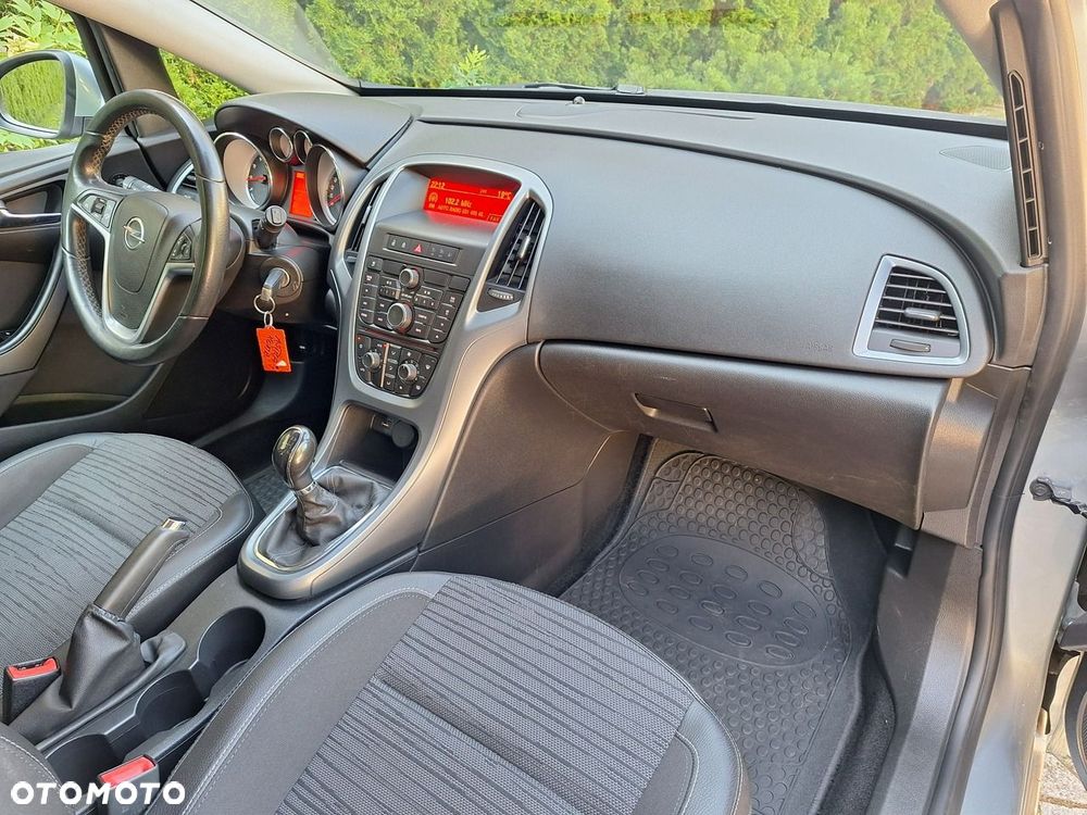 Opel Astra 1.4 T Edition 150 - 15