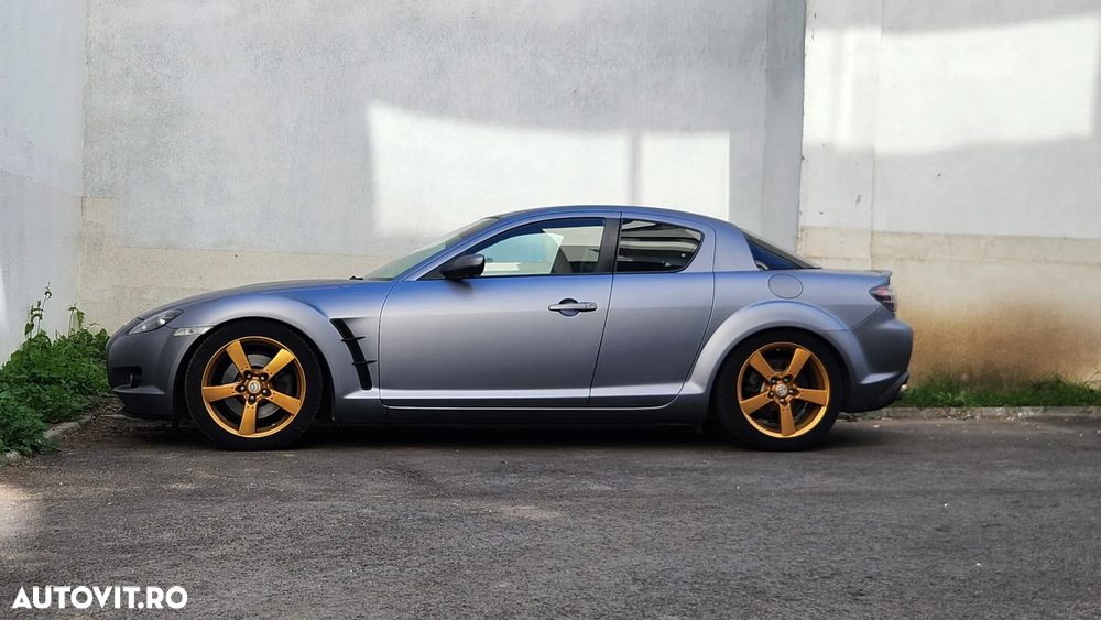 Mazda RX-8 - 1