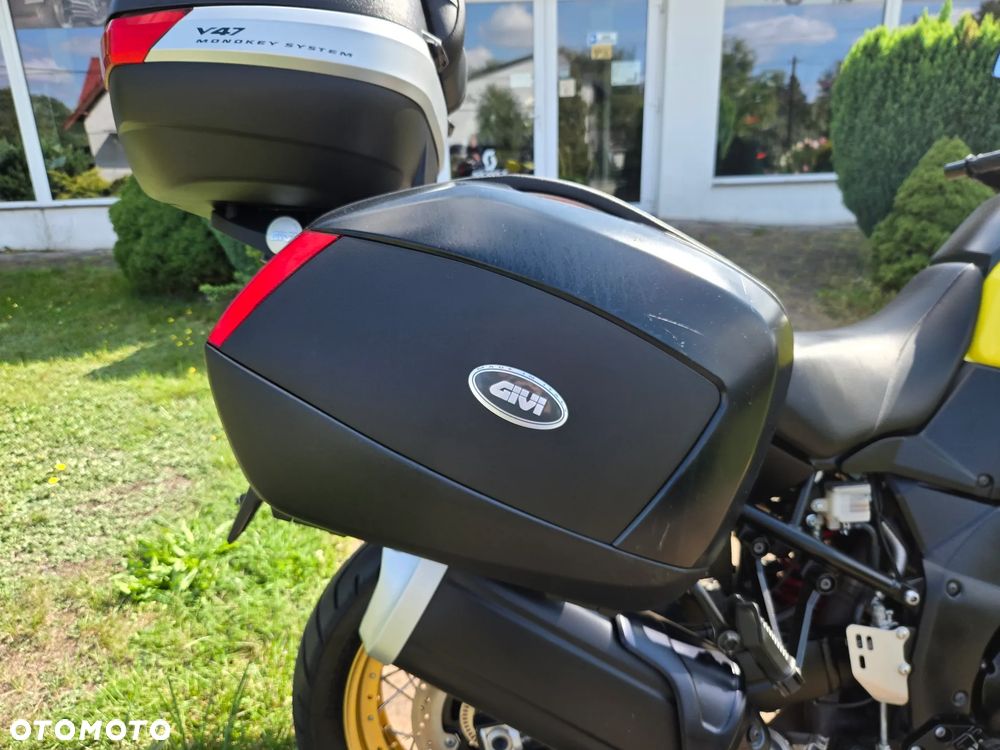 Suzuki V-STROM - 20