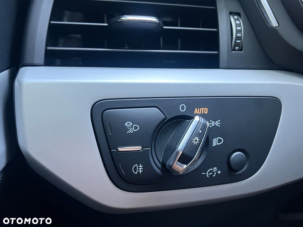 Audi A4 Avant 40 TDI quattro S tronic S line - 39