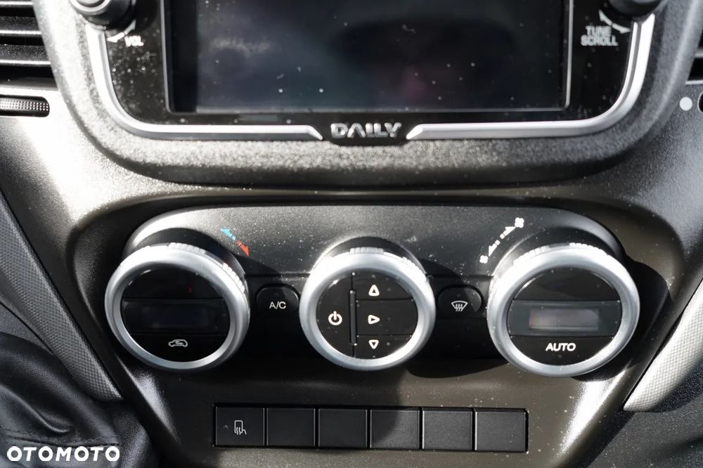 Iveco DAILY 35-180 / KONTENER / AUTOMAT HI-MATIC  / BLIŹNIAK / 2022 / SPROWADZONY - 32