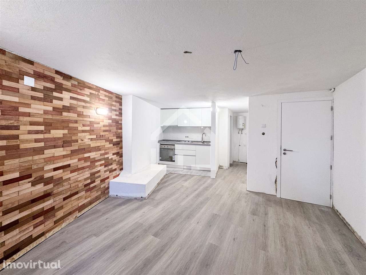 Arrumos / Habitações - Porto - Investimento - Grande imagem: 3/19