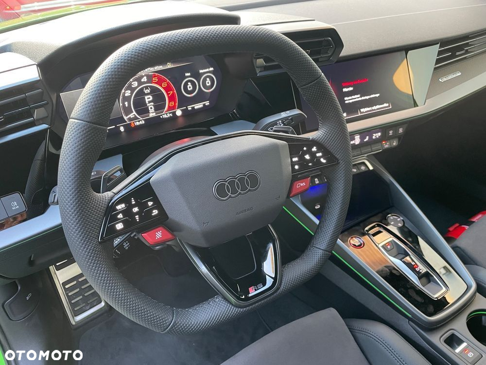 Audi RS3 TFSI Quattro S tronic - 4