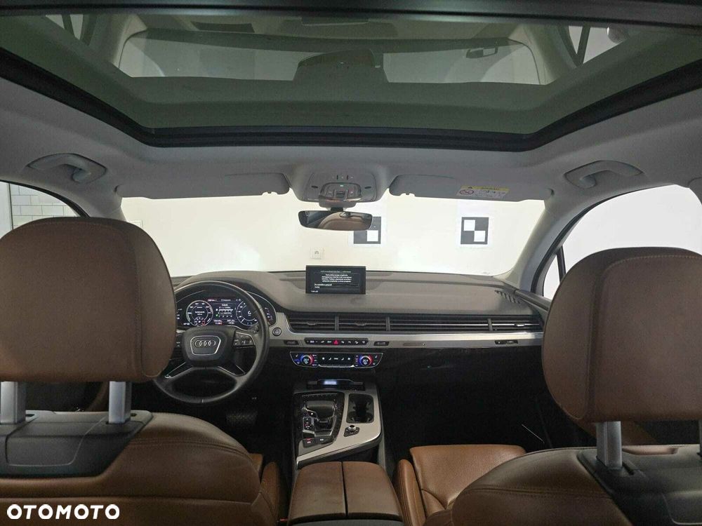 Audi Q7 - 11
