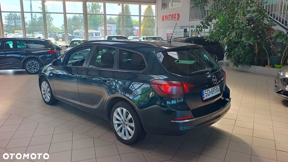 Opel Astra 1.4 T Cosmo - 19