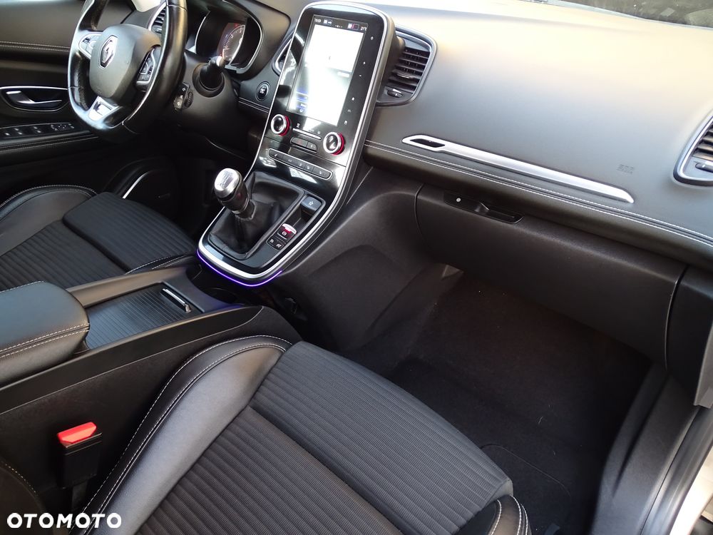 Renault Grand Scenic Energy TCe 130 S&S Bose Edition - 14