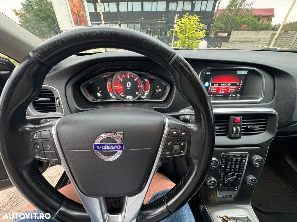 Volvo V40 D4 RDesign - 11