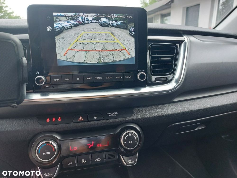 Kia Stonic - 26