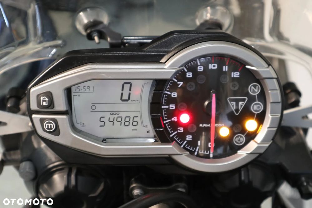 Triumph Tiger - 11
