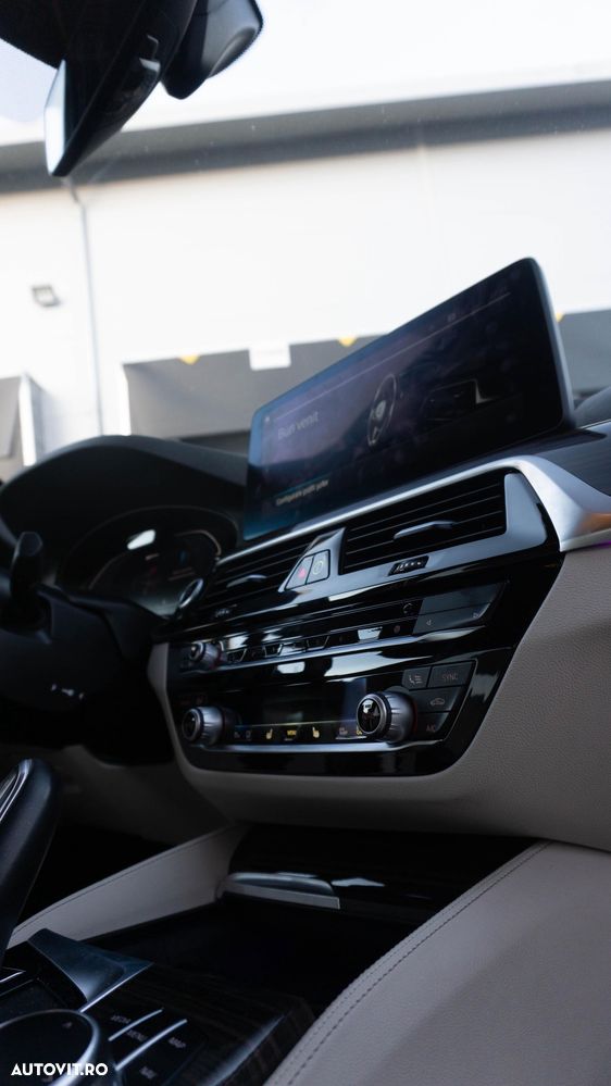 BMW Seria 5 545e xDrive Aut. M Sport Edition - 12