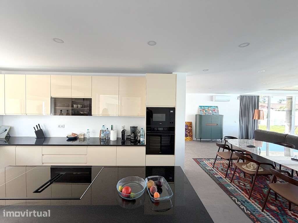 Moradia Contemporânea T4 | Piscina Aquecida | Jardim Privado | Arqu... - Grande imagem: 4/26