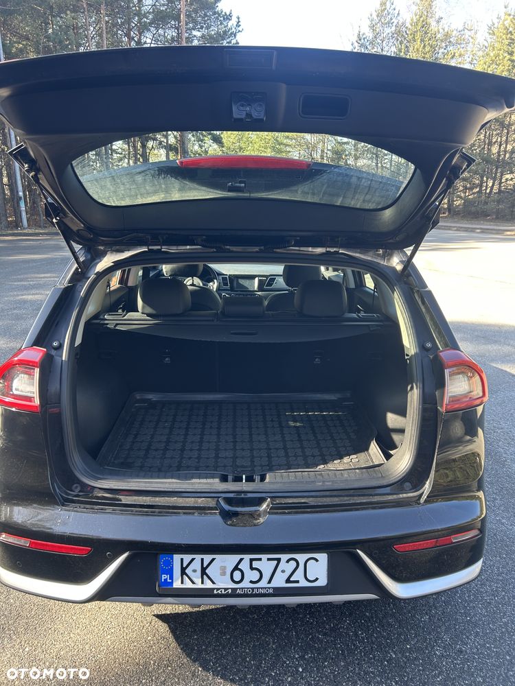 Kia Niro 1.6 GDI Hybrid L - 12