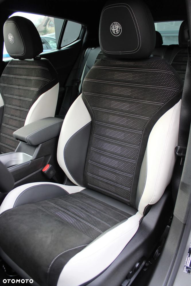 Alfa Romeo Tonale 1.5 T4 GSE mHEV Sport Speciale DCT - 9