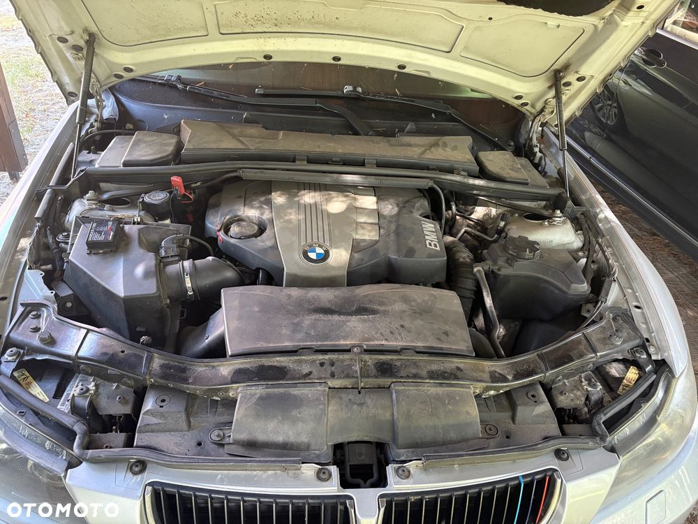 BMW Seria 3 318d Touring Luxury Line - 8