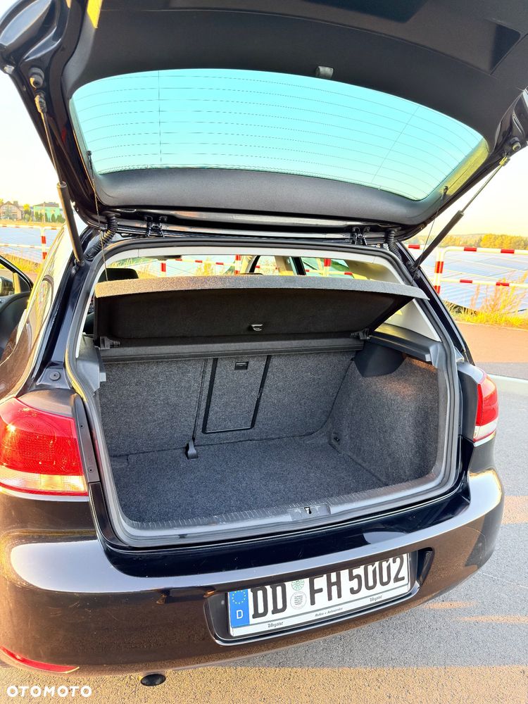 Volkswagen Golf - 18