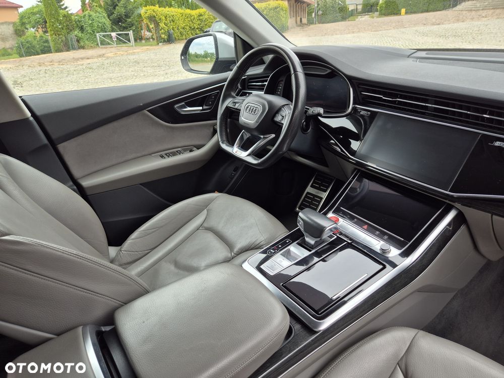 Audi Q8 - 7