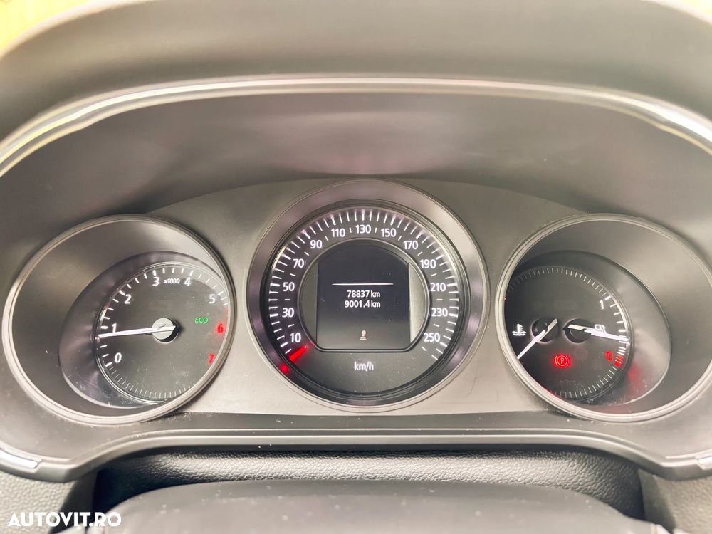 Renault Megane ENERGY TCe 100 LIFE - 13