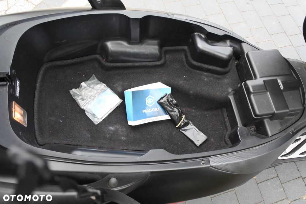 Piaggio MP-3 - 16