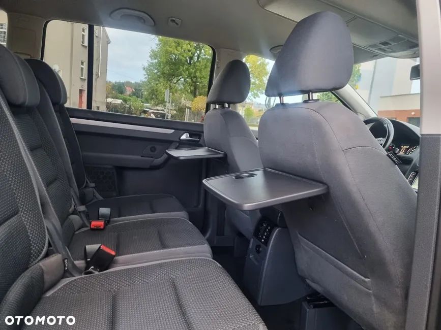 Volkswagen Touran 2.0 TDI Highline - 15