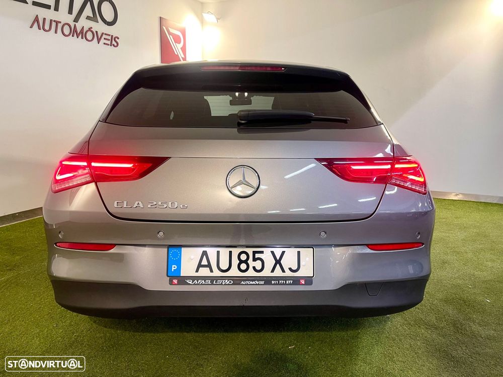 Mercedes-Benz CLA 250 e Shooting Brake Style Plus - 8