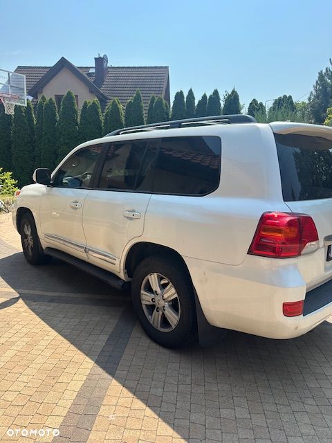 Toyota Land Cruiser - 2