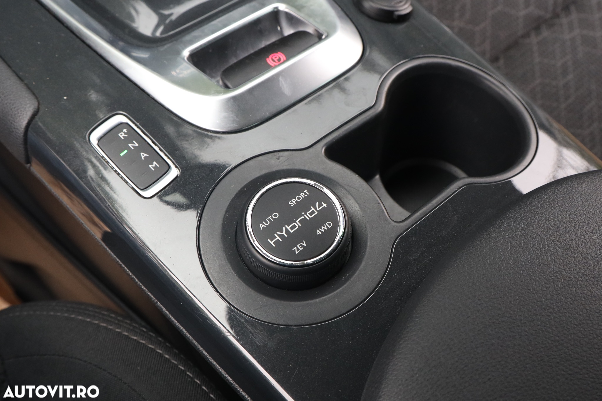 Peugeot 3008 HYbrid4 2.0 HDI FAP ETG + Electric - 14