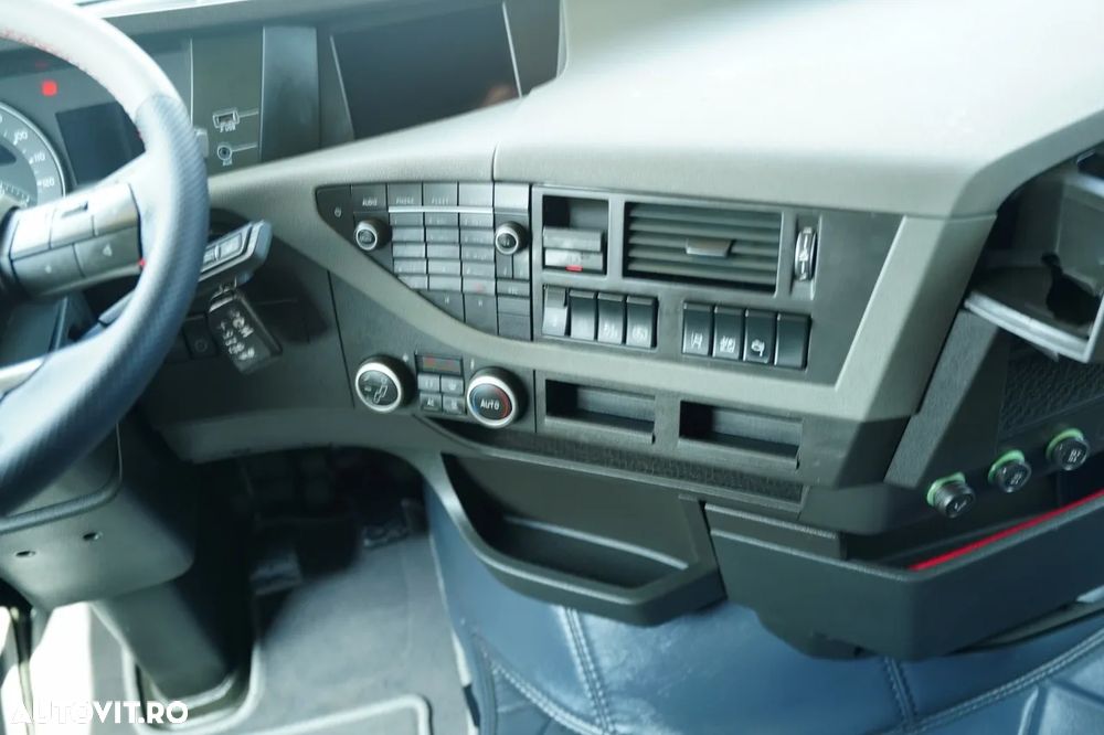Volvo FH 500 / HIDRAULICĂ / I-SHIFT / JANTE DIN ALIAJ / 2 REZERVORE DE COMBUSTIBIL / EURO 6 - 29