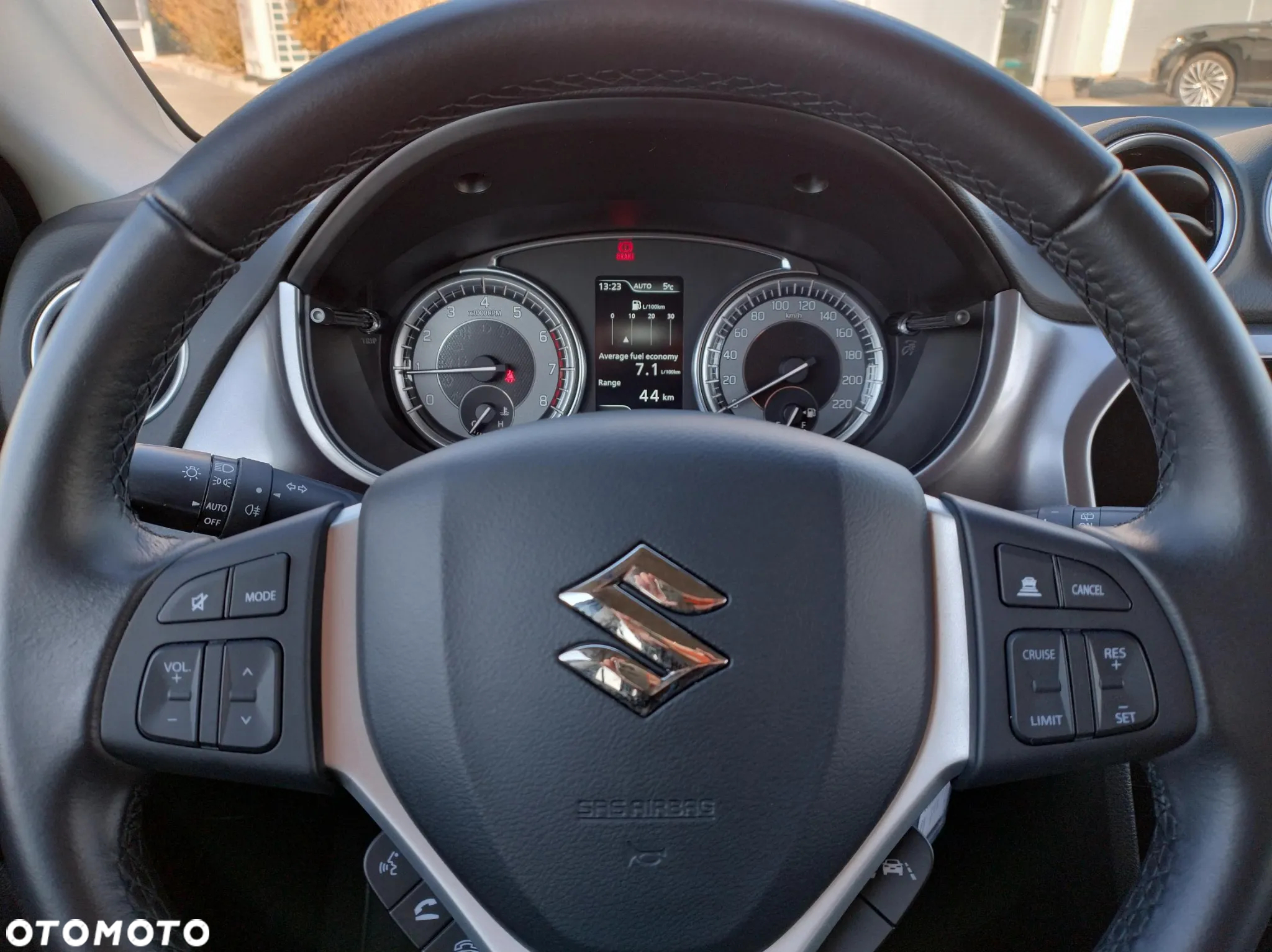 Suzuki Vitara 1.4 Boosterjet SHVS Premium 4WD - 27