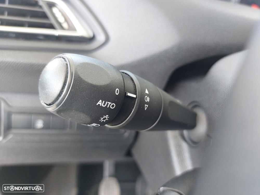 Peugeot 308 1.5 BlueHDi Business Line - 17