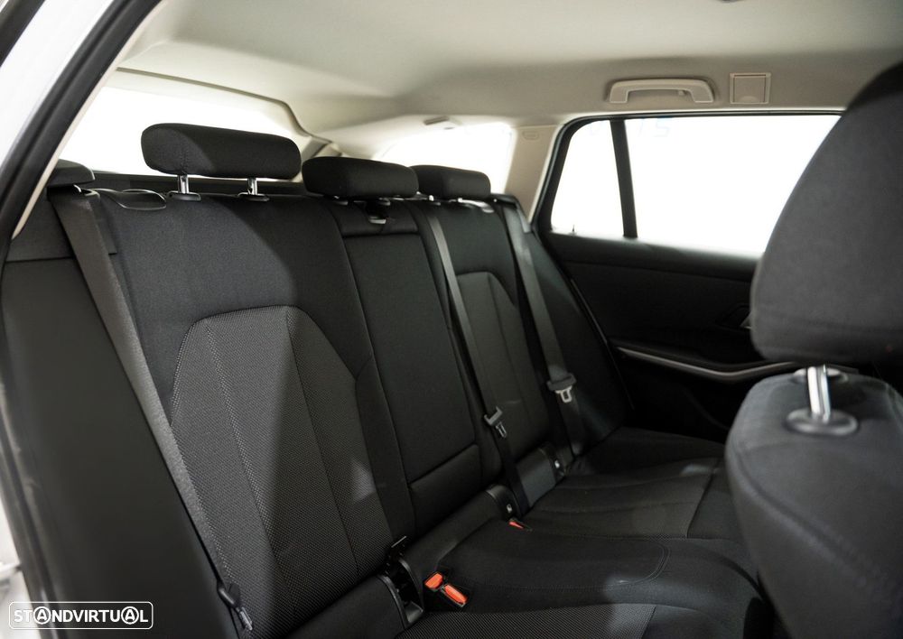 BMW 320 d Line Sport Auto - 13