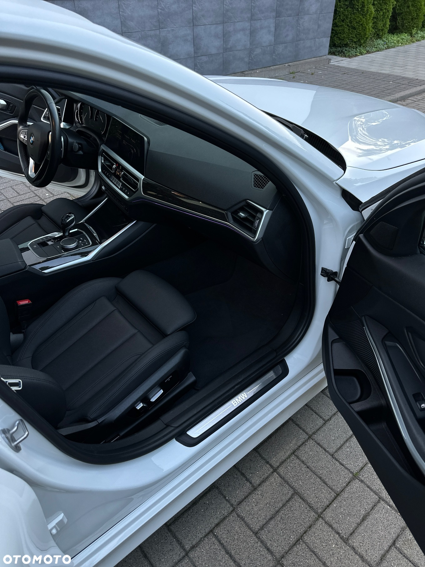 BMW Seria 3 330i Sport Line - 20