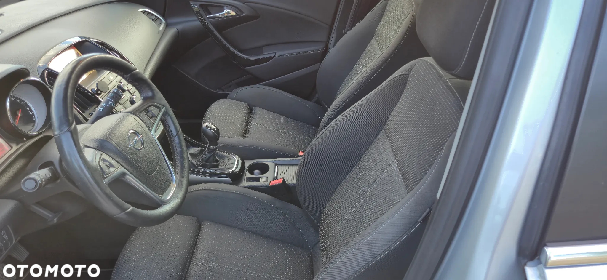 Opel Astra IV 1.6 CDTI Cosmo - 11